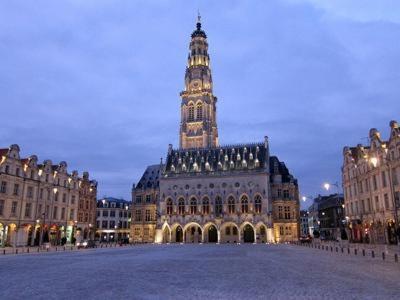 Hotel De L'Univers Arras Eksteriør billede