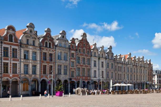Hotel De L'Univers Arras Eksteriør billede