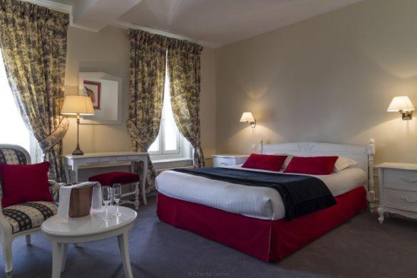 Hotel De L'Univers Arras Eksteriør billede
